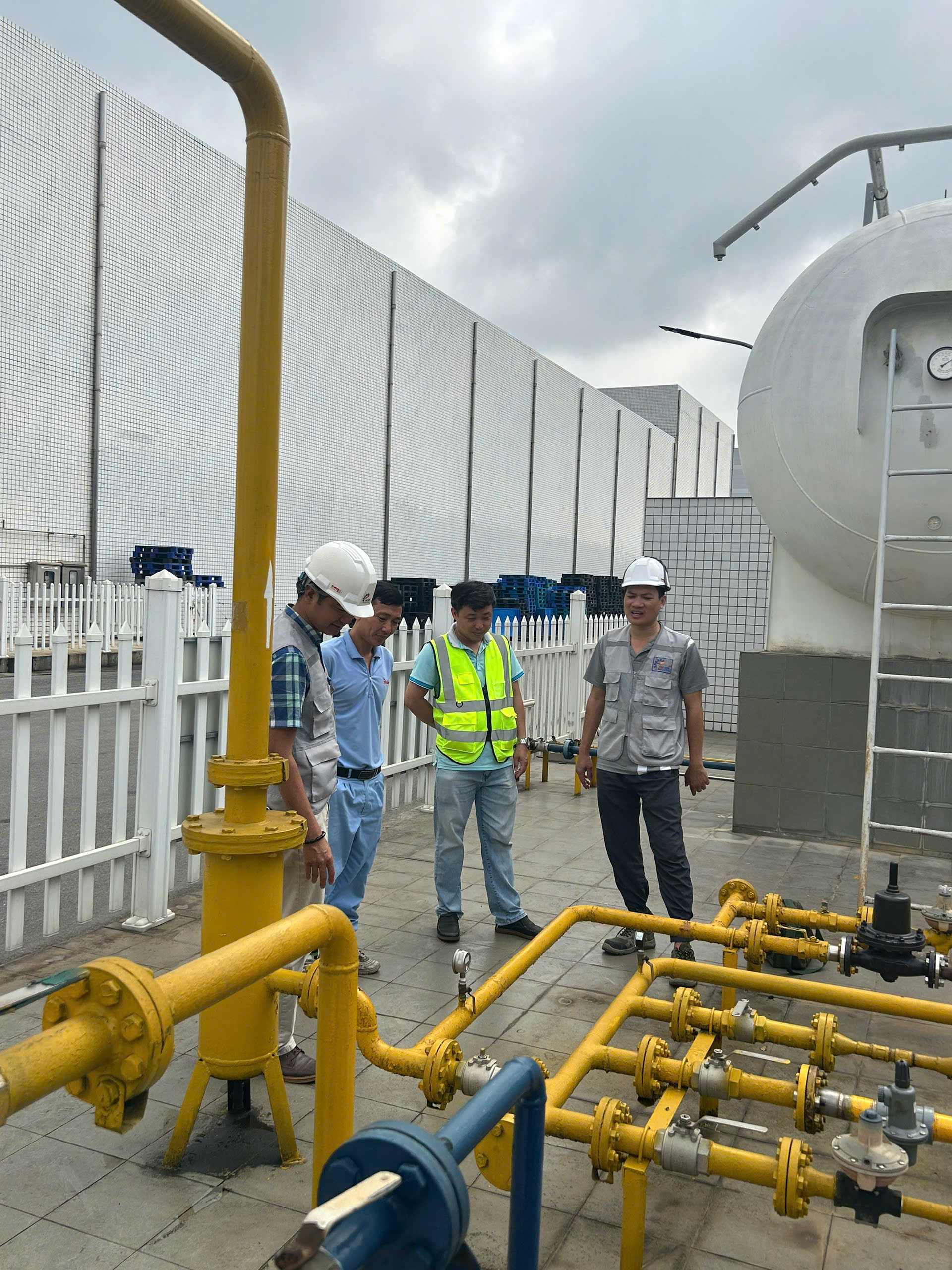 HỆ THỐNG ĐIỀU KHIỂN - GIÁM SÁT NĂNG LƯỢNG IoT ( KHÍ, GAS, STREAM.., TRẠM TBA) 6 25