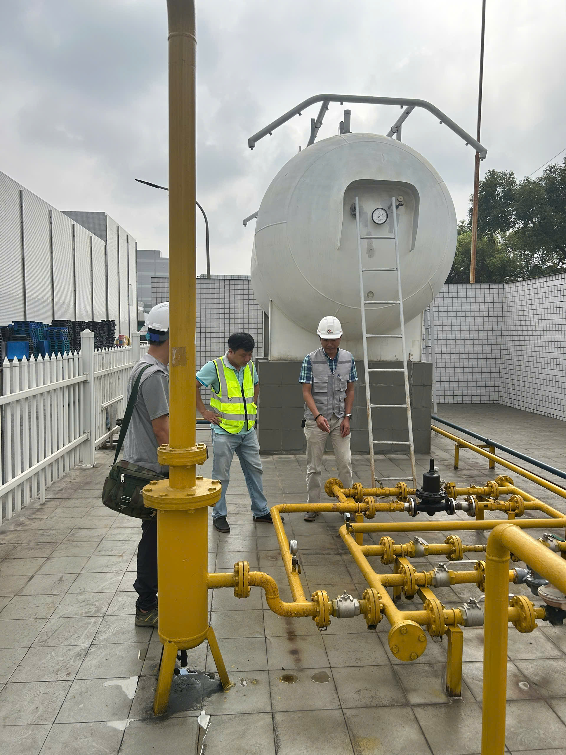 HỆ THỐNG ĐIỀU KHIỂN - GIÁM SÁT NĂNG LƯỢNG IoT ( KHÍ, GAS, STREAM.., TRẠM TBA) 9 28